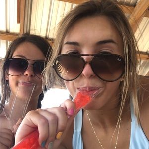 Meet your Posher, Prudence